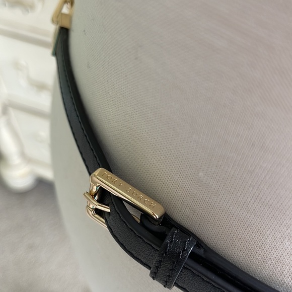Tory Burch Black Robinson Chain and Leather belt size small - Picture 5 of 7